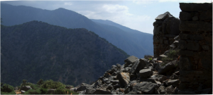 The two eastern forts are located on the two peaks on the near ridge in the picture above. In the far distance there are the two peaks of the Agios Ioannis forts